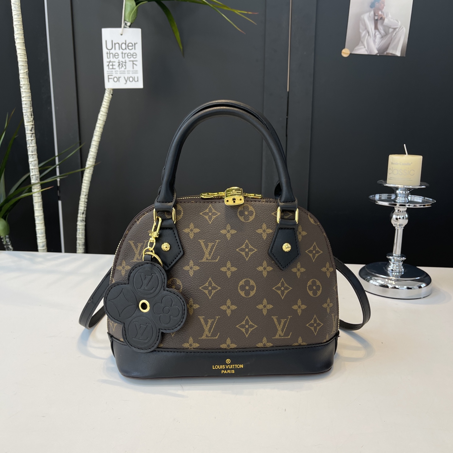 Stylish and unique shell-shaped bag
