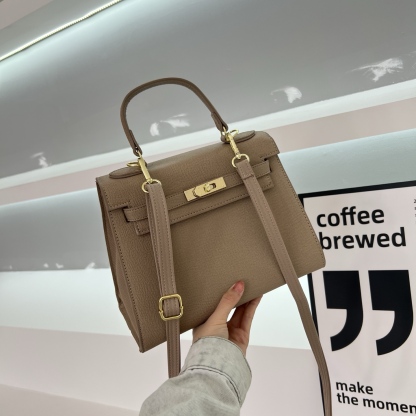 New stylish and high-quality tote/shoulder bag