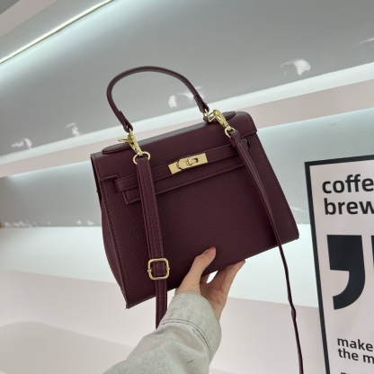 New stylish and high-quality tote/shoulder bag