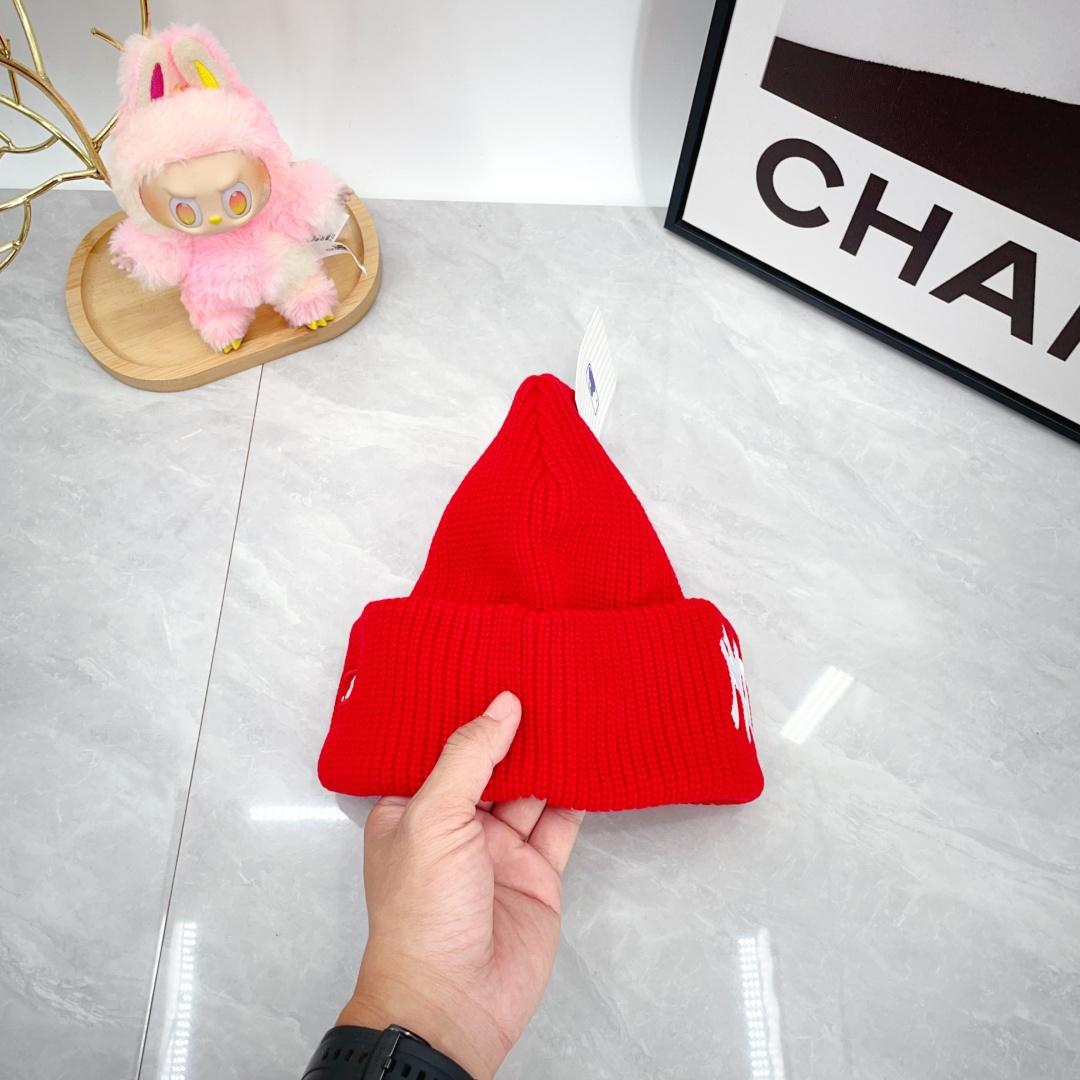 Unisex, versatile hat