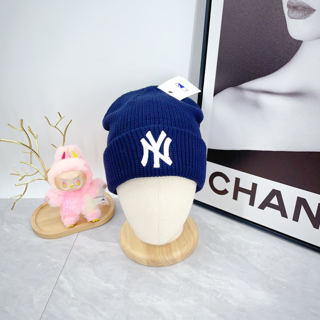 Unisex, versatile hat