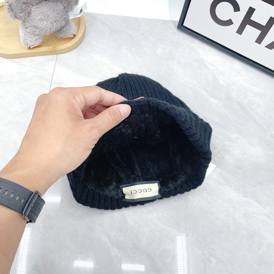 Classic set hat