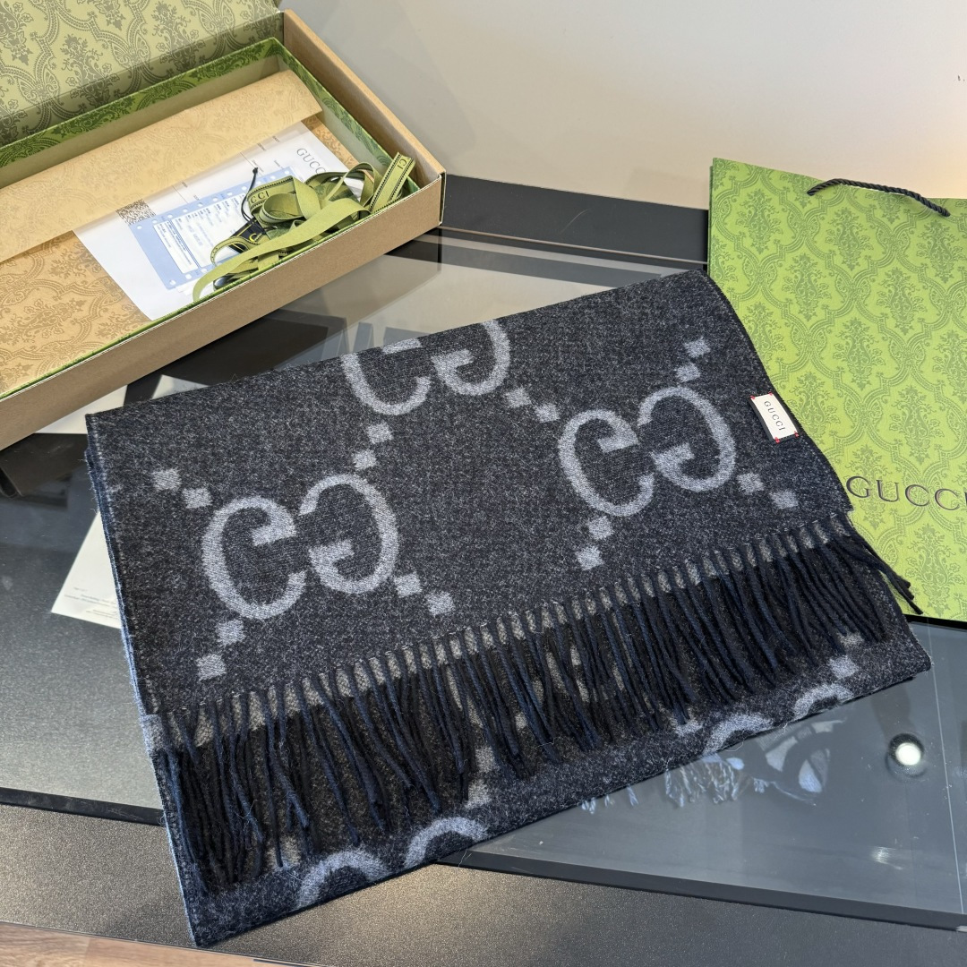 New double-sided cashmere scarf