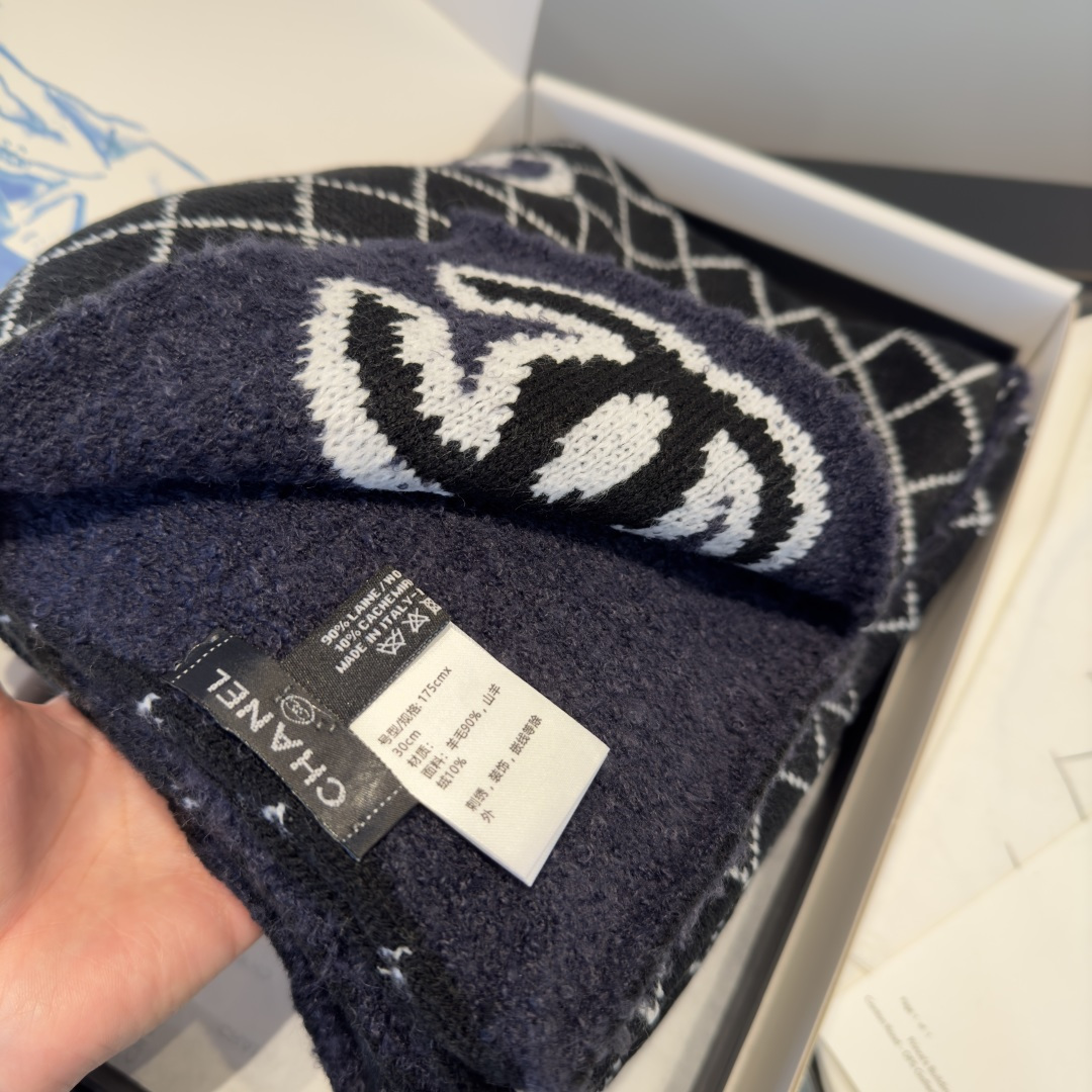 Stylish embroidered knitted wool scarf/shawl