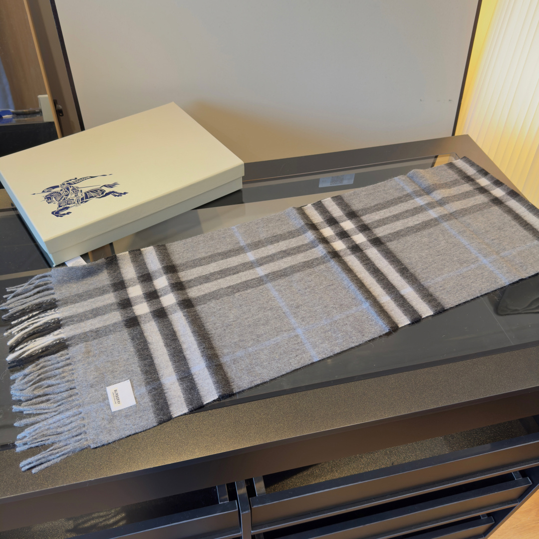 Classic large-check double-sided jacquard cashmere scarf