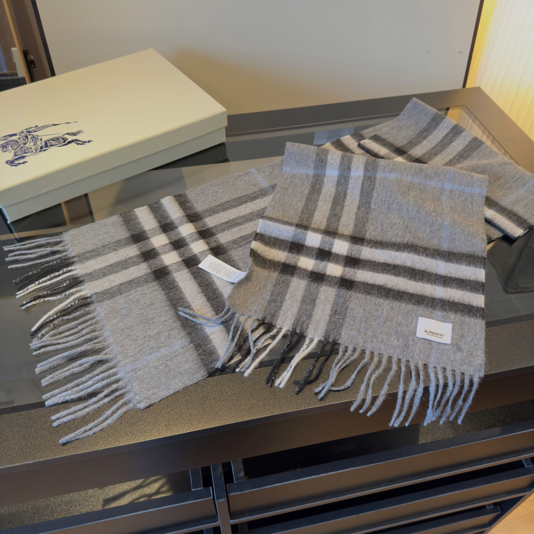 Classic large-check double-sided jacquard cashmere scarf