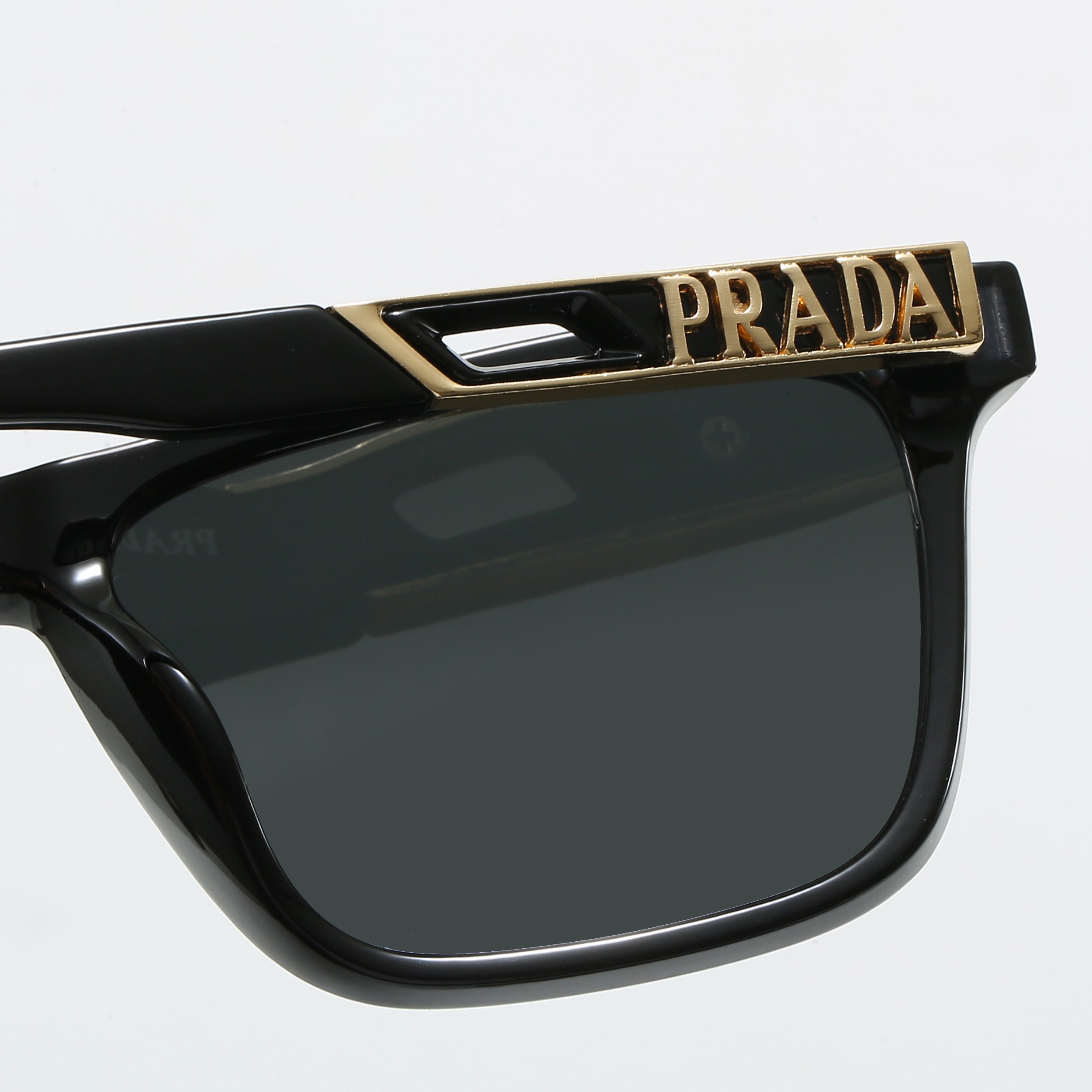 New everyday casual sunglasses