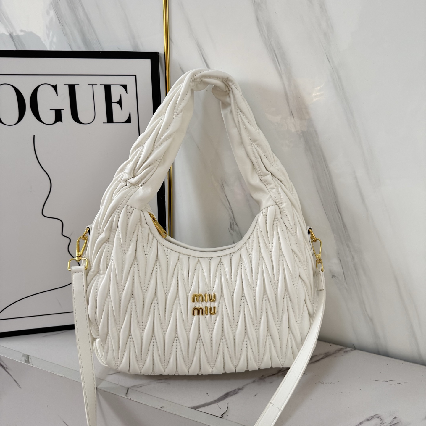 Lambskin pleated bag
