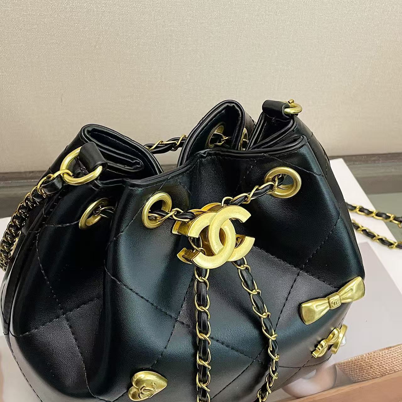 New drawstring bucket bag