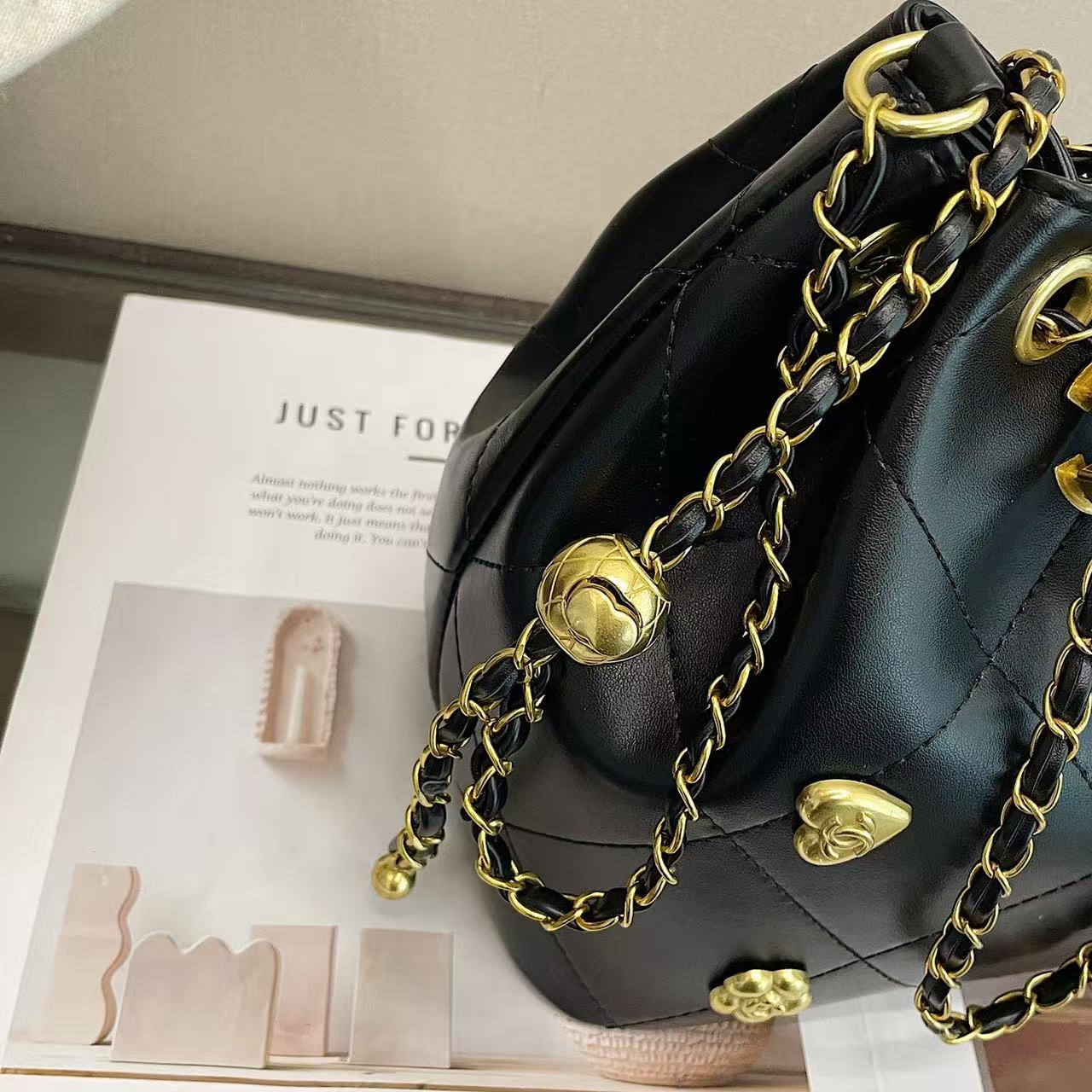 New drawstring bucket bag