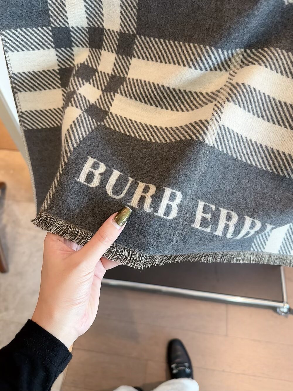 Luxurious cashmere scarf