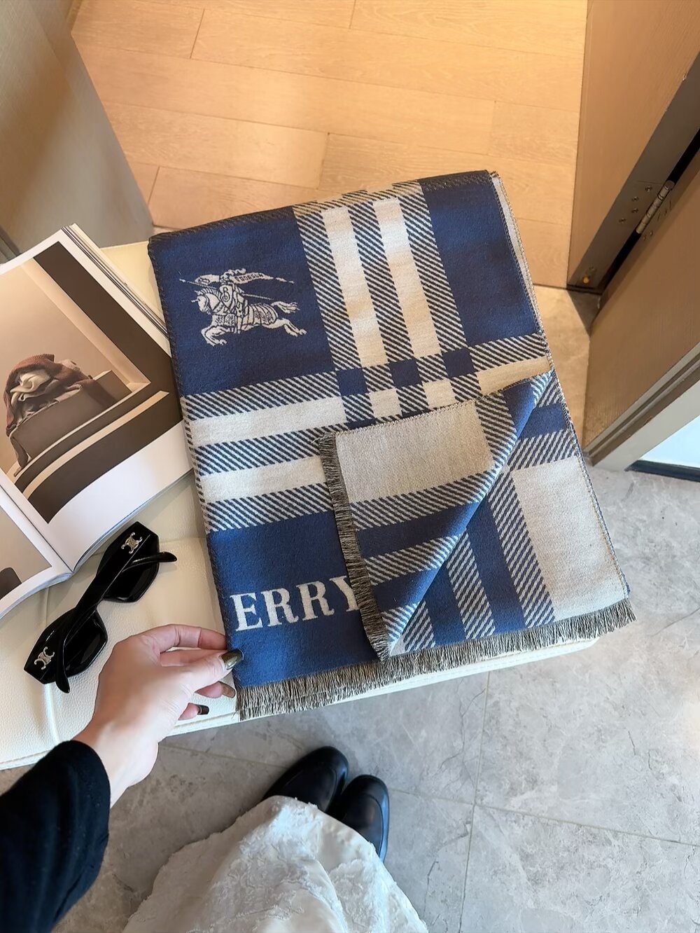 Luxurious cashmere scarf