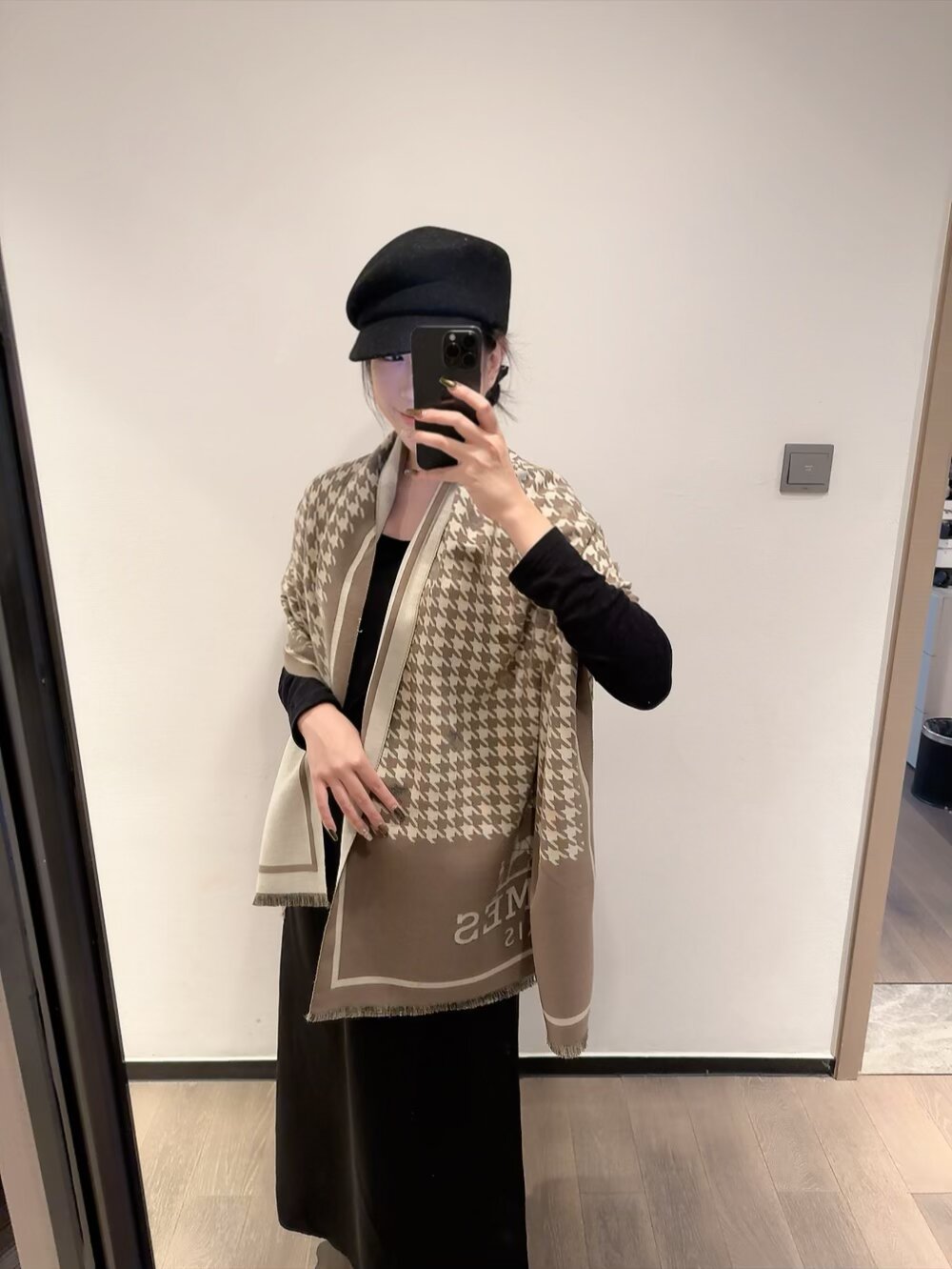 High-end cashmere shawl