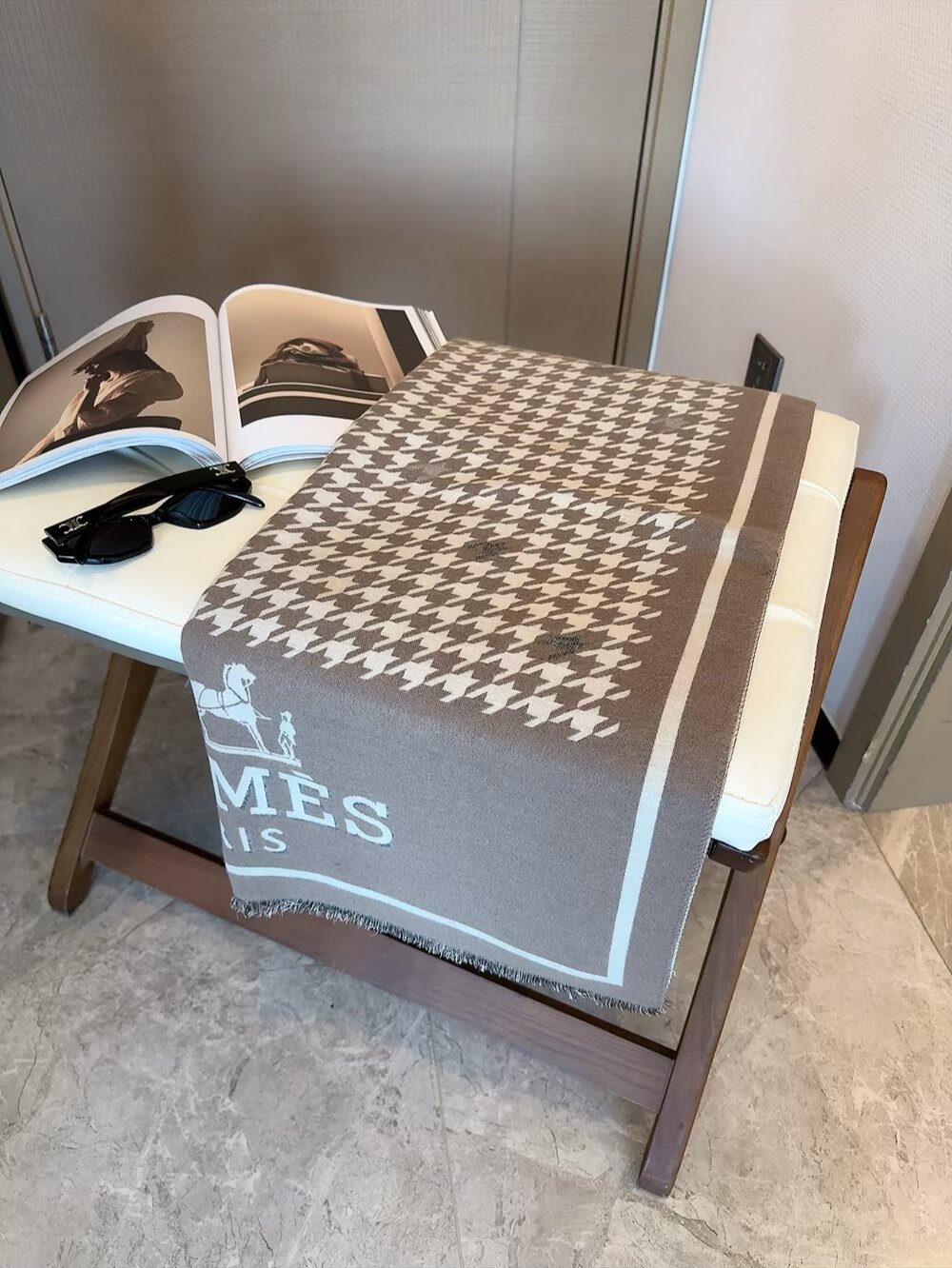 High-end cashmere shawl