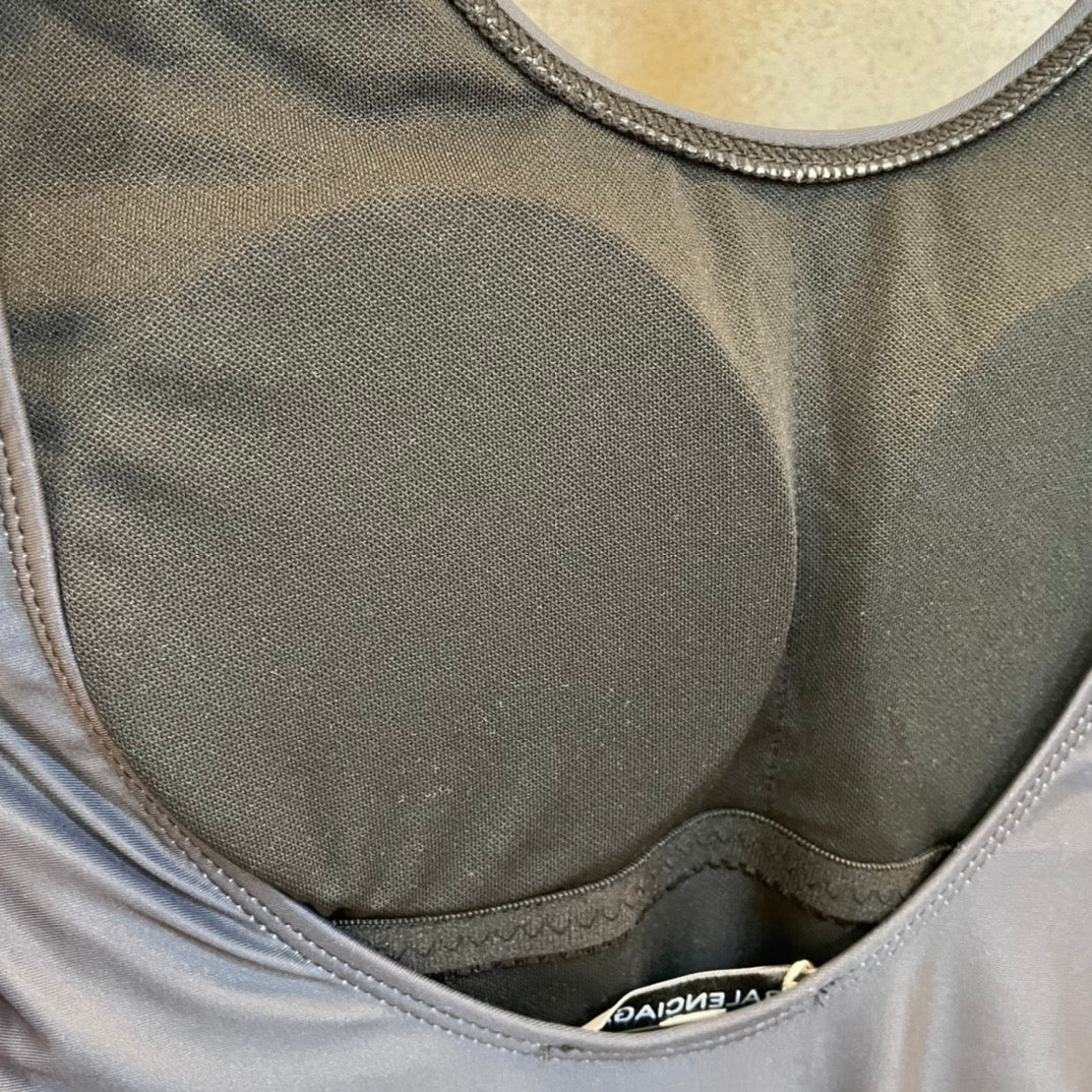 New one-piece swimsuit