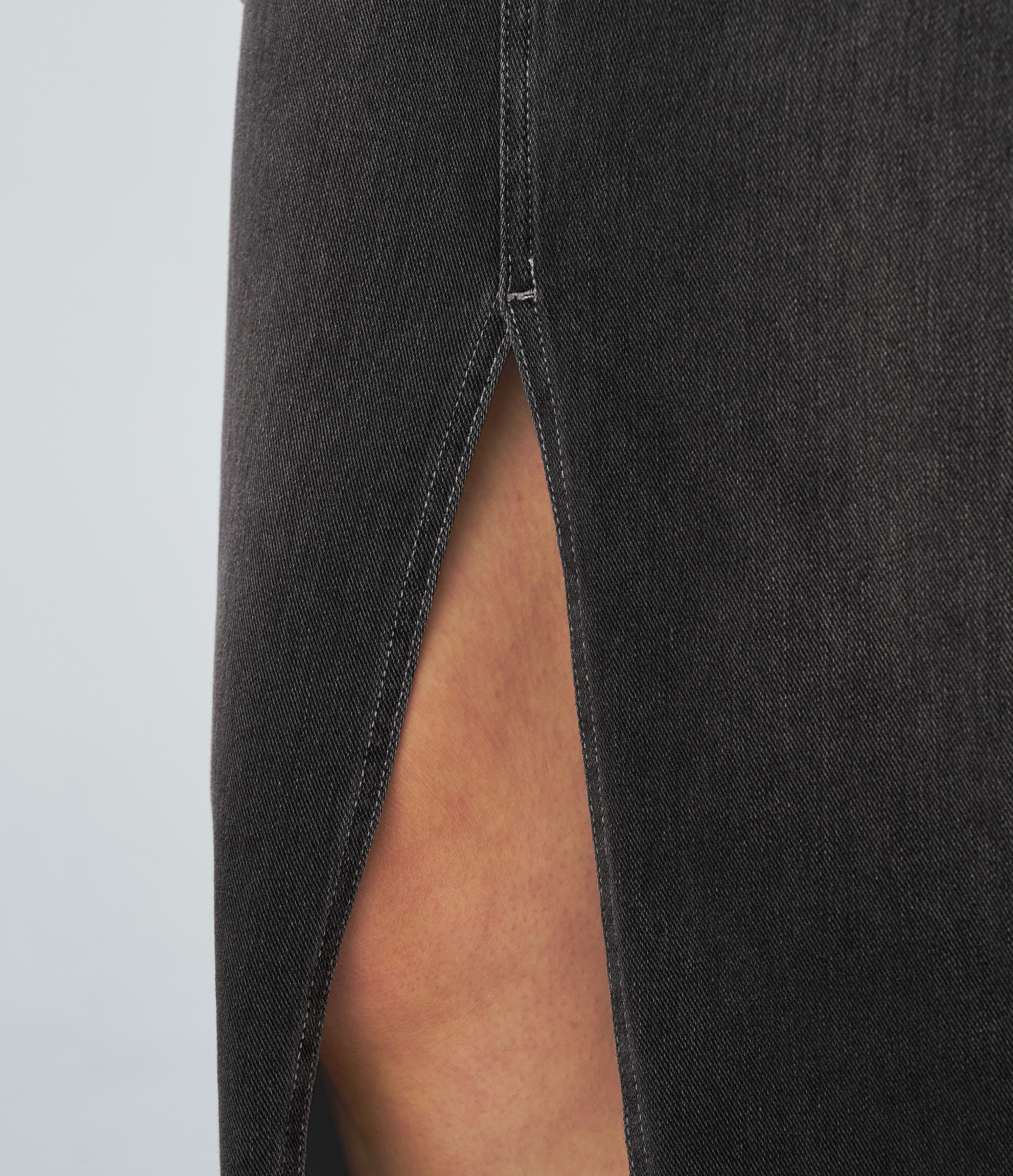 High Waisted Pockets Bodycon Washed Denim Casual Midi Skirt