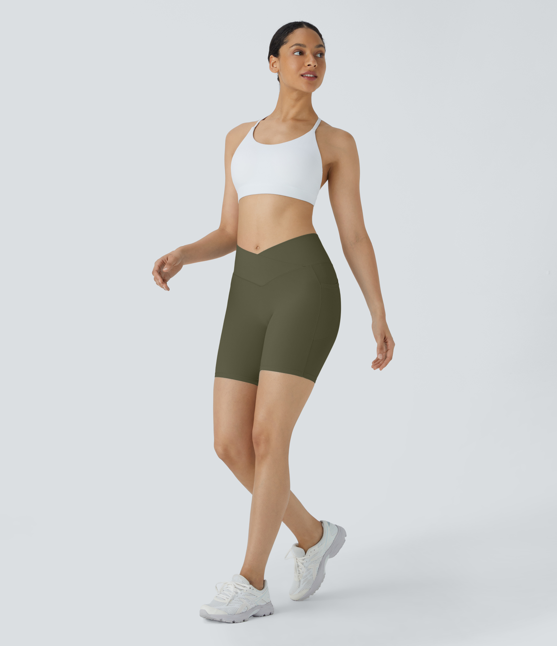 High Waisted Crossover Pocket Yoga Biker Shorts 7"-UPF50+