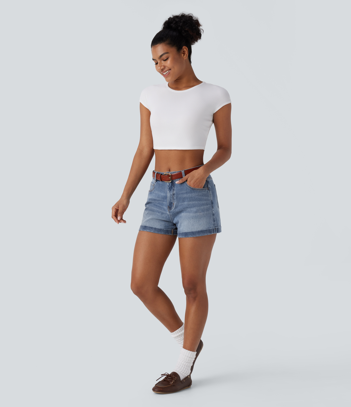 Mid Rise Zipper Pockets Denim Casual Shorts 3''