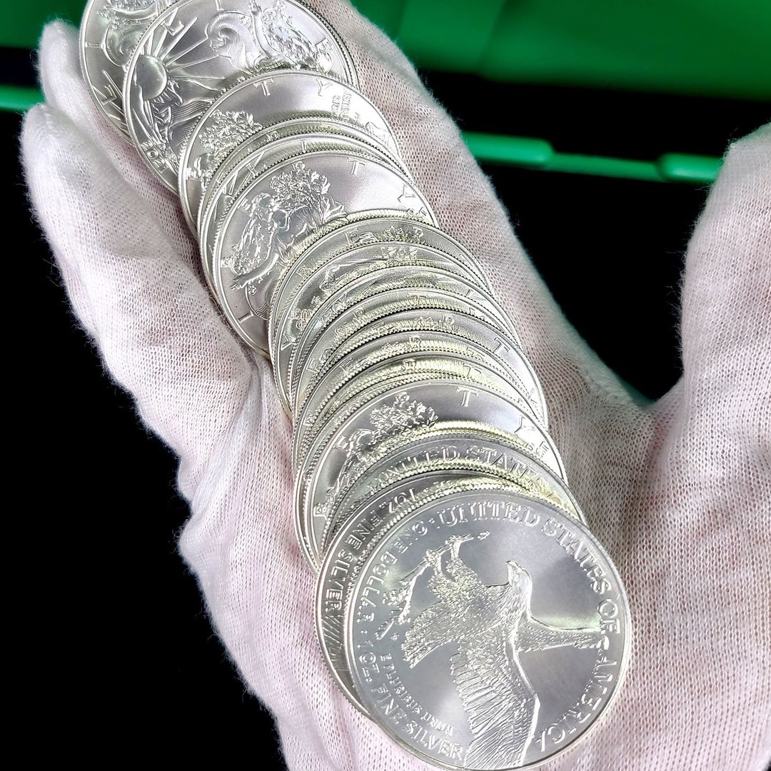 🔥Rare Set-Save 50% Now- 🗽 Spanning 39 Years of American History - Complete Set of Silver Eagles (39 Pieces)