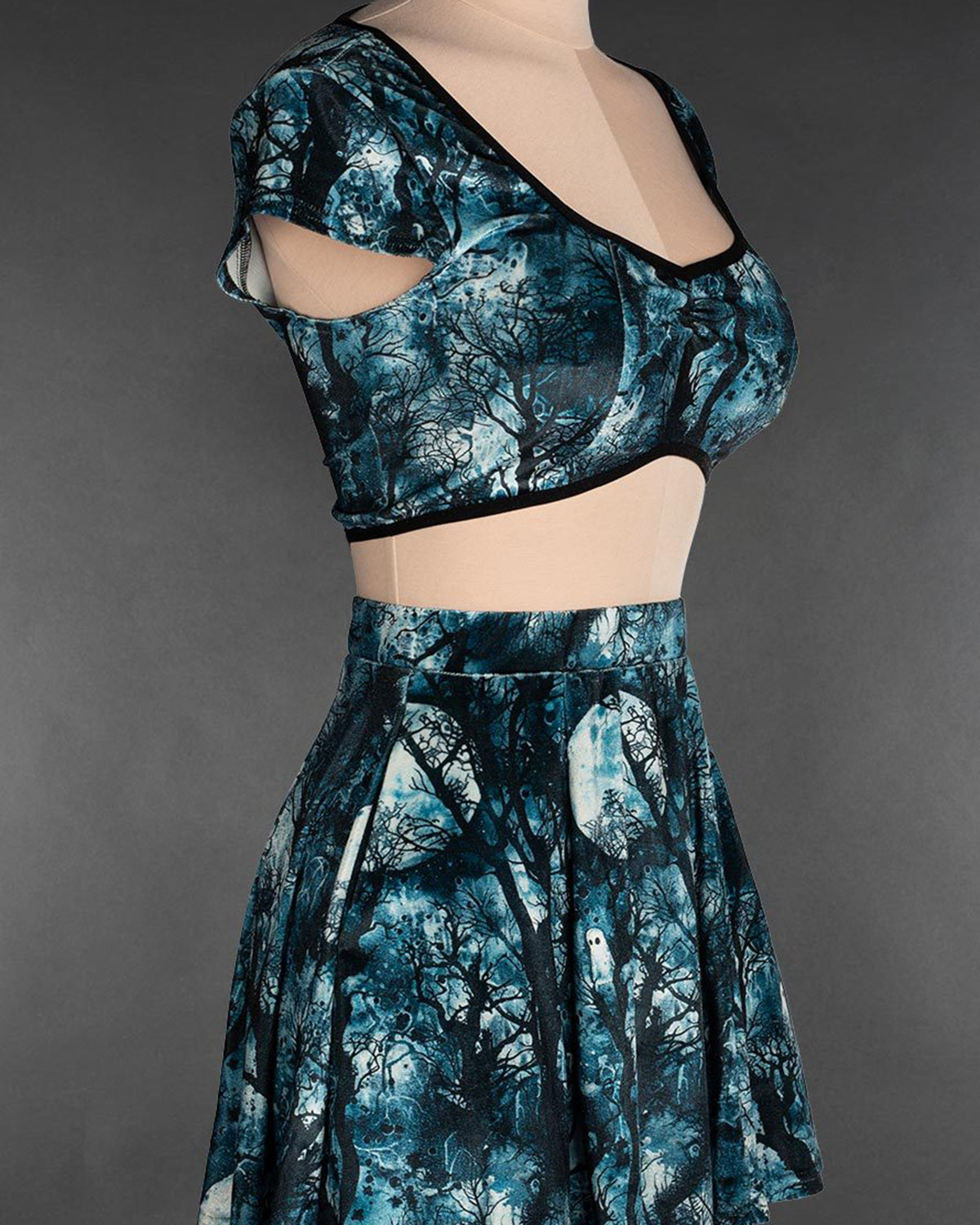 Full Moon Velvet Short Skirt