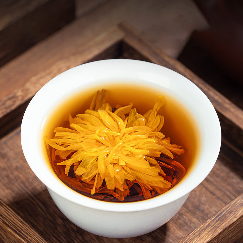Chrysanthemum Black Tea