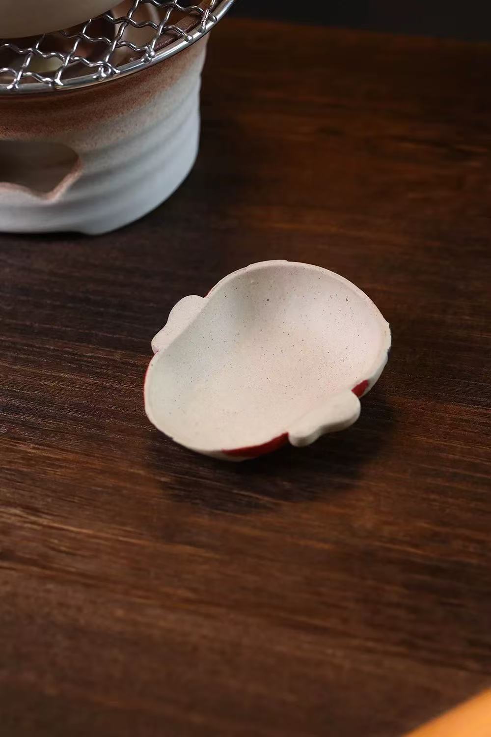 Facebook mask tea pet