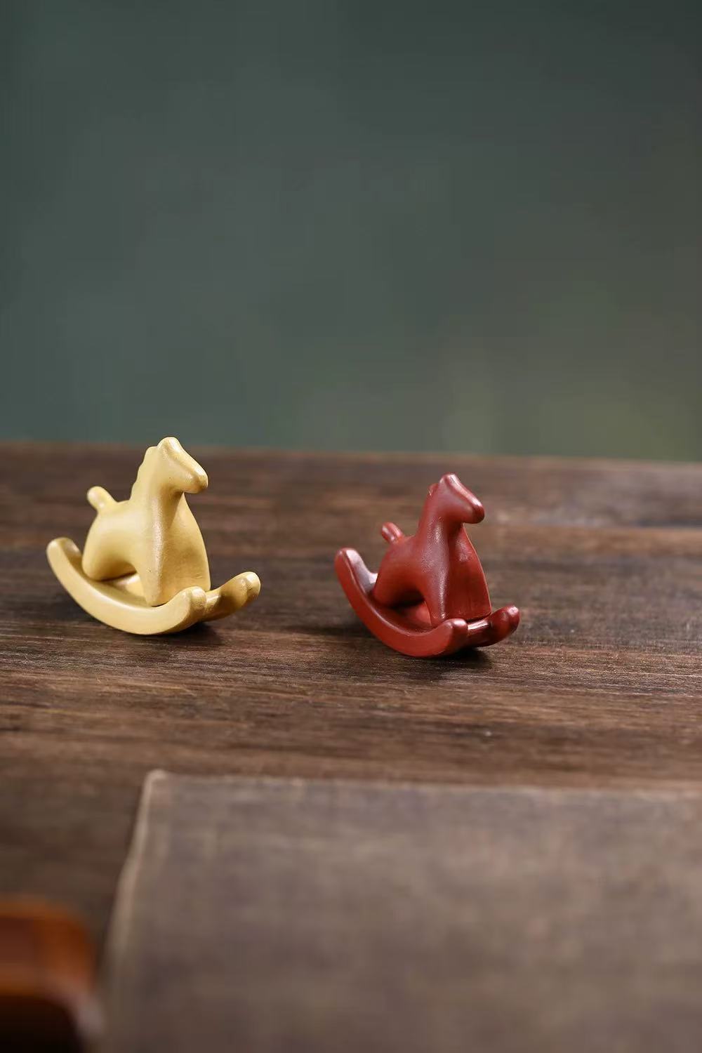 Shaking horse Tea pet[Yellow]