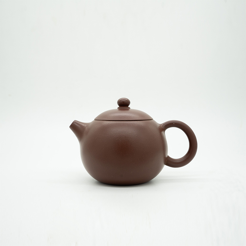 Aroma-Enhancing Clay Teapot