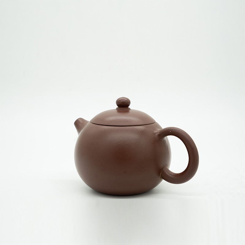 Aroma-Enhancing Clay Teapot