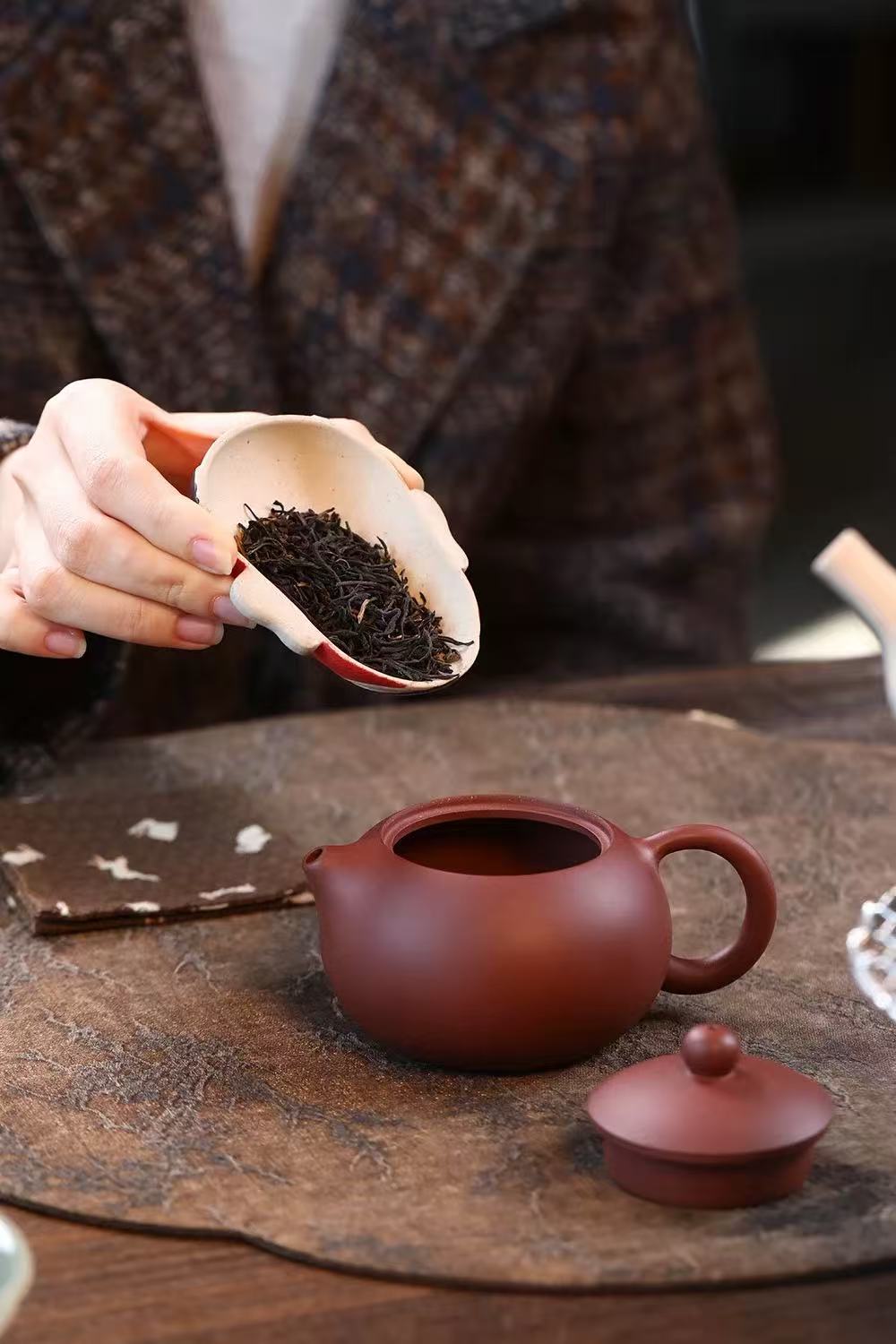 Facebook mask tea pet