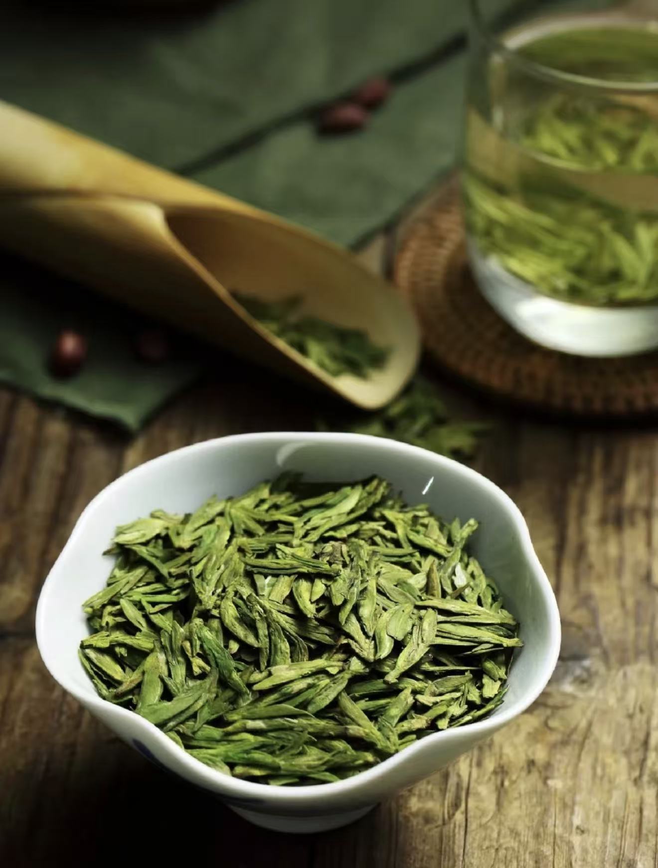 Xihu Longjing Tea (Green Tea)