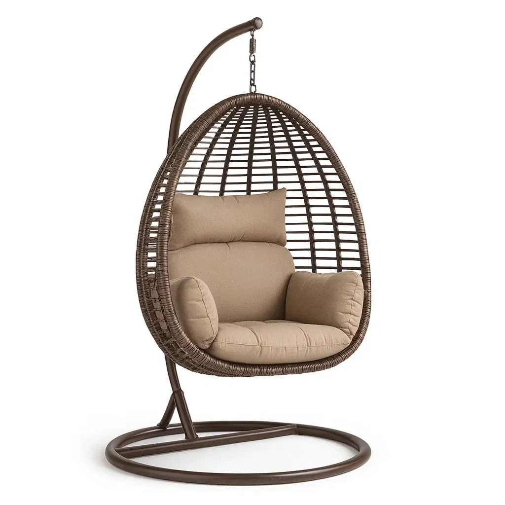Fauteuils œuf suspendus en rotin synthétique avec coussin beige pour extérieur