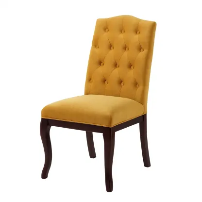 Chaises de salle à manger en velours jaune avec pieds en bois massif