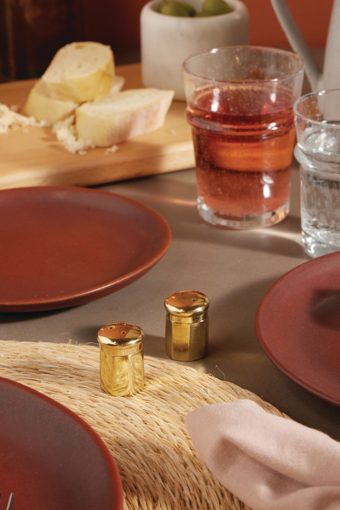 Gold Duke Mini Salt and Pepper Shakers-Beilave