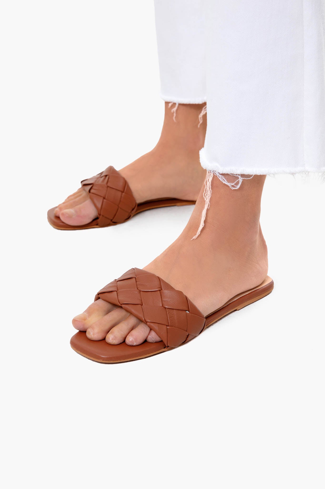 Exclusive Cognac Sweet Pea Sandals-Beilave