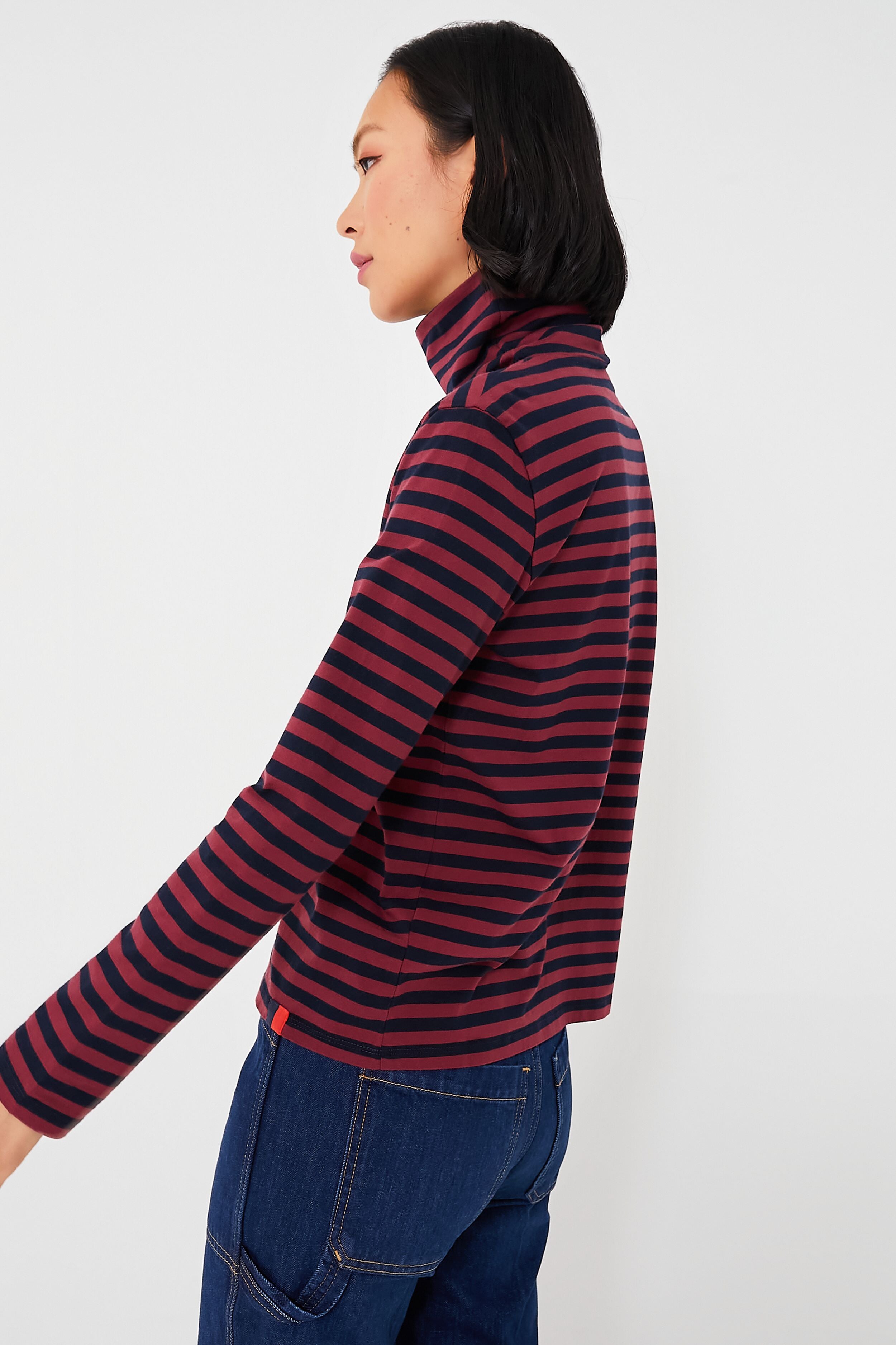 The Navy and Pinot Turtleneck-Beilave