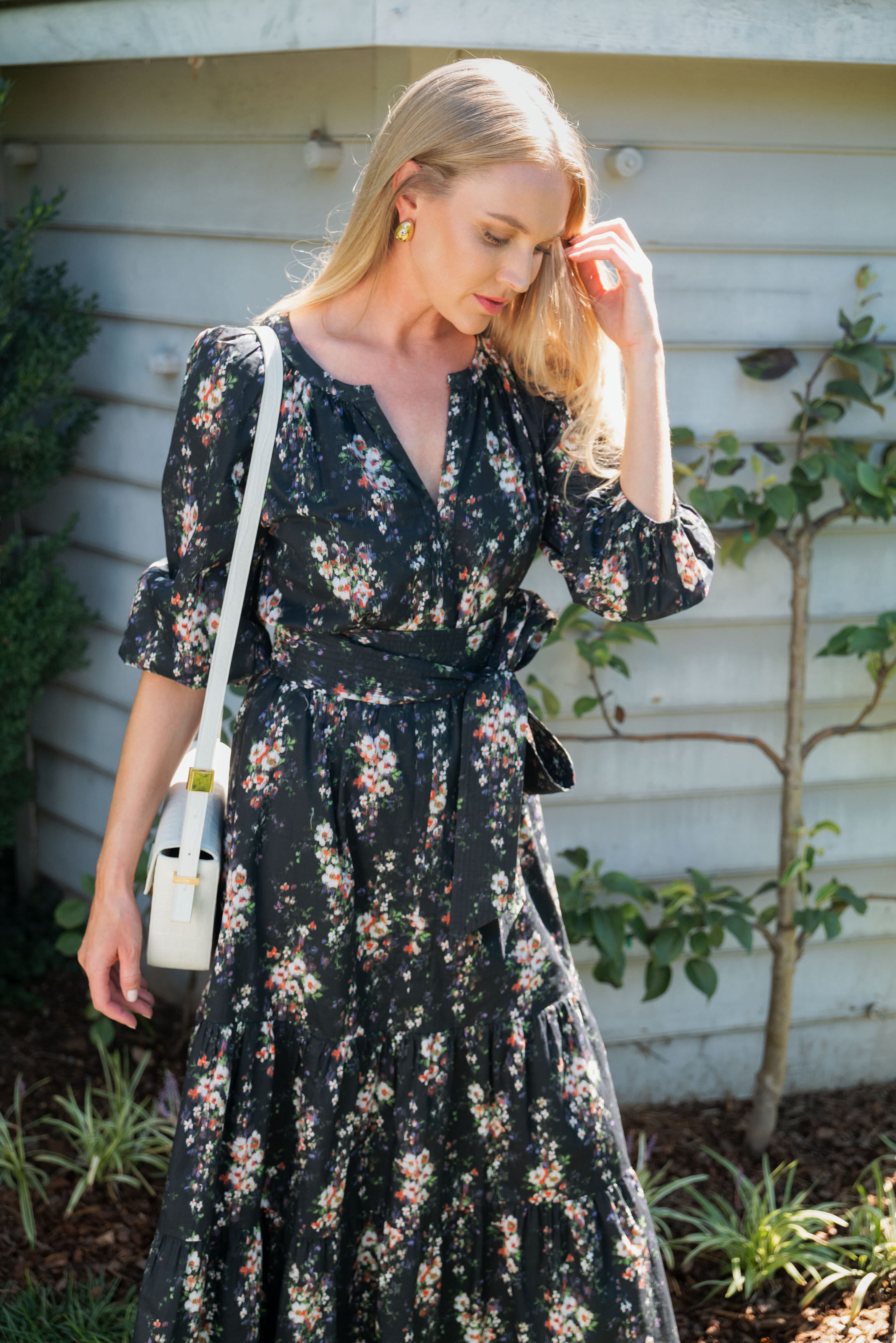 Onyx Falling Flowers Bouquet Lyles Dress-Beilave