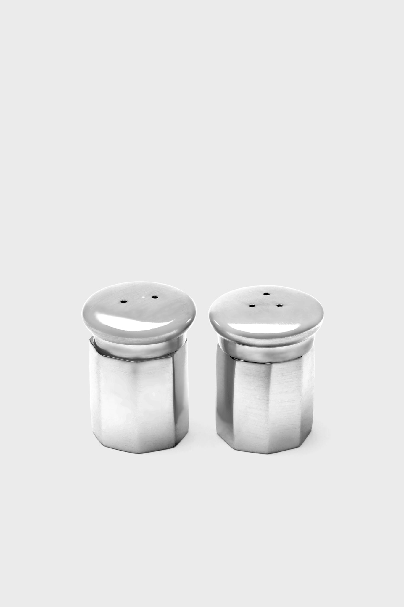 Pewter Duke Mini Salt and Pepper Shakers-Beilave