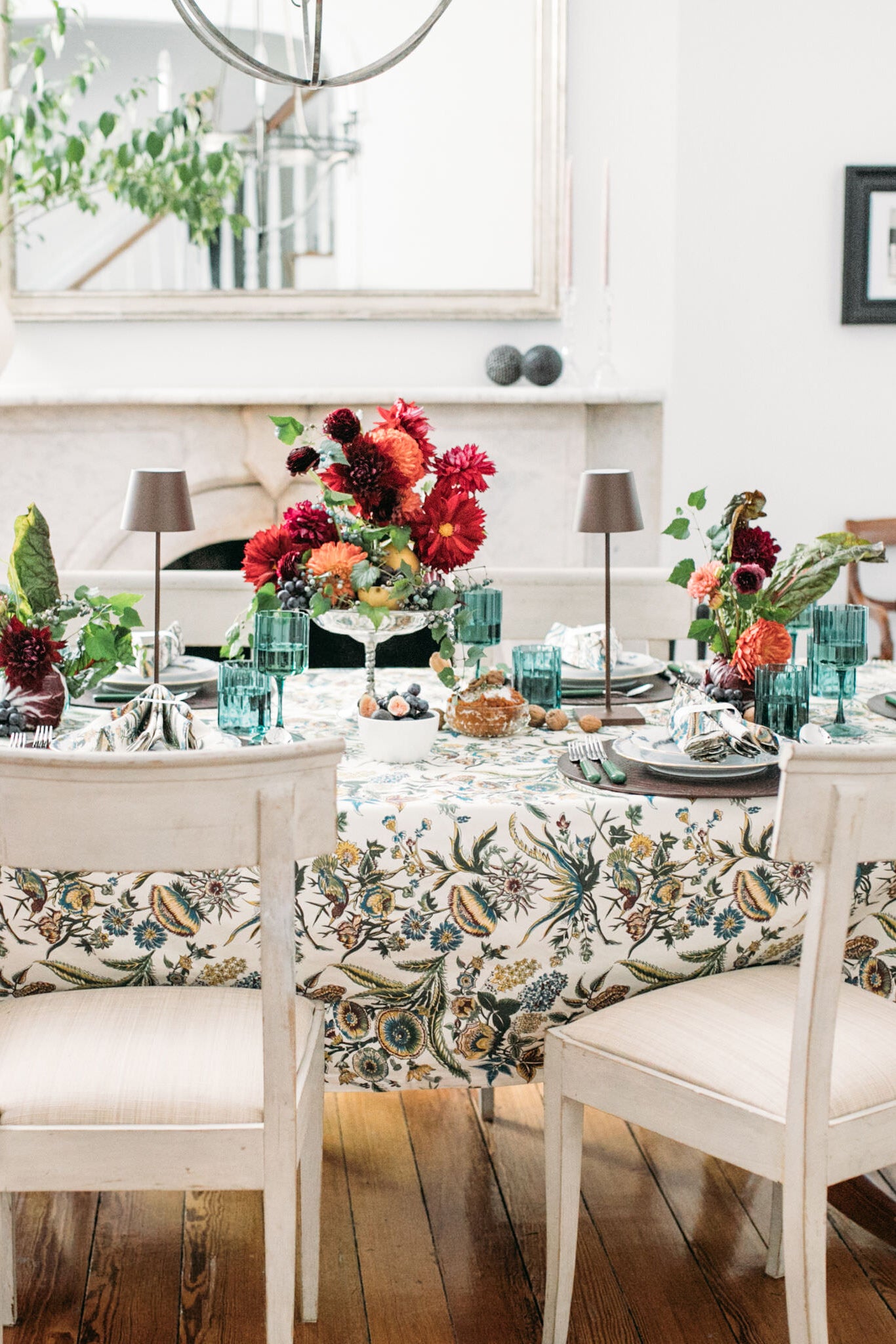 Sharp Floral Tablecloth-Beilave