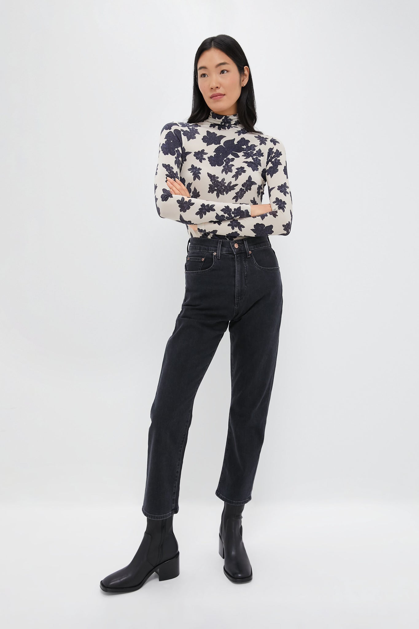 Fade to Black Indy Easy Bow High Rise Jean-Beilave