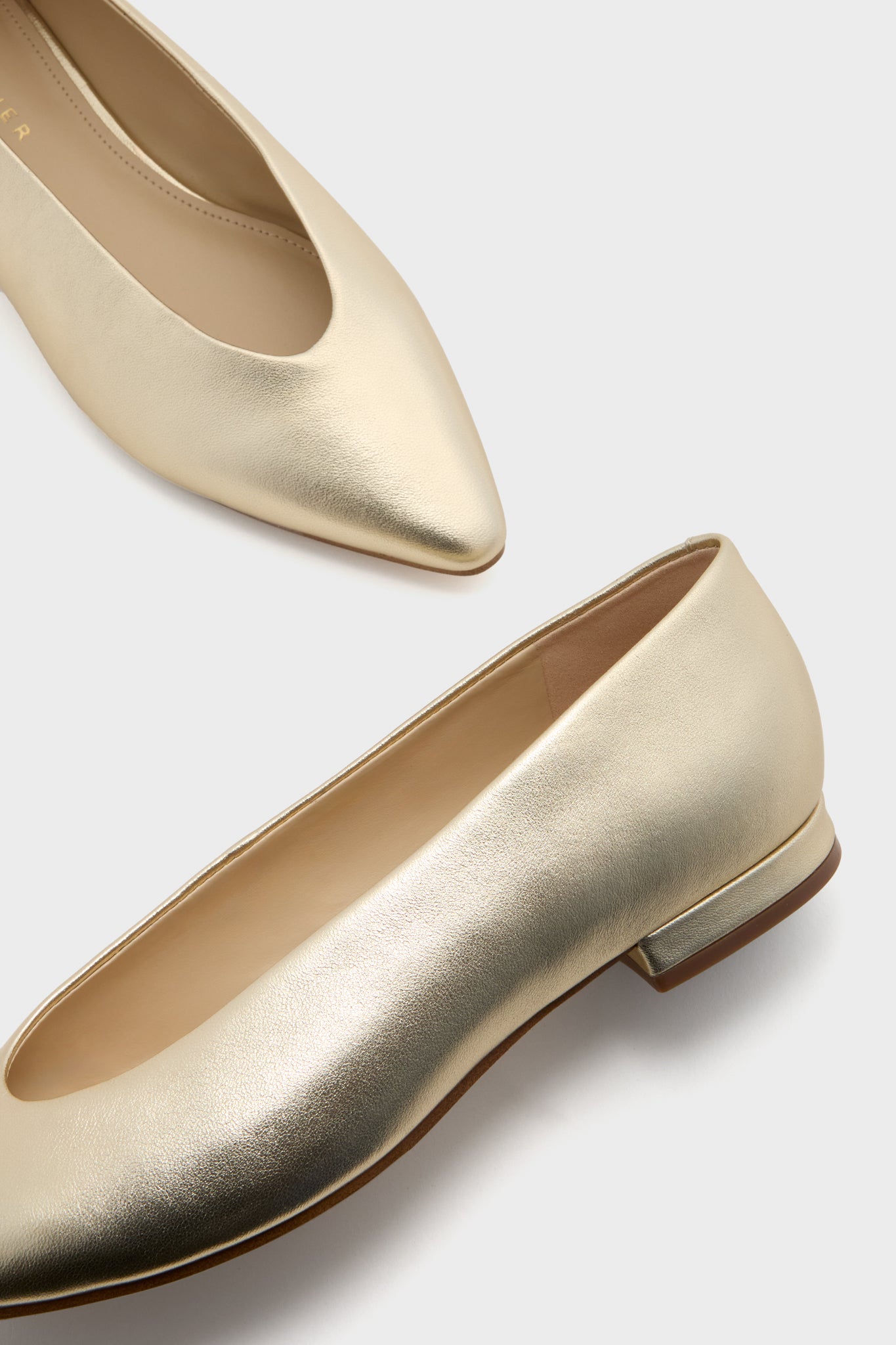 Gold Gunner Flats-Beilave