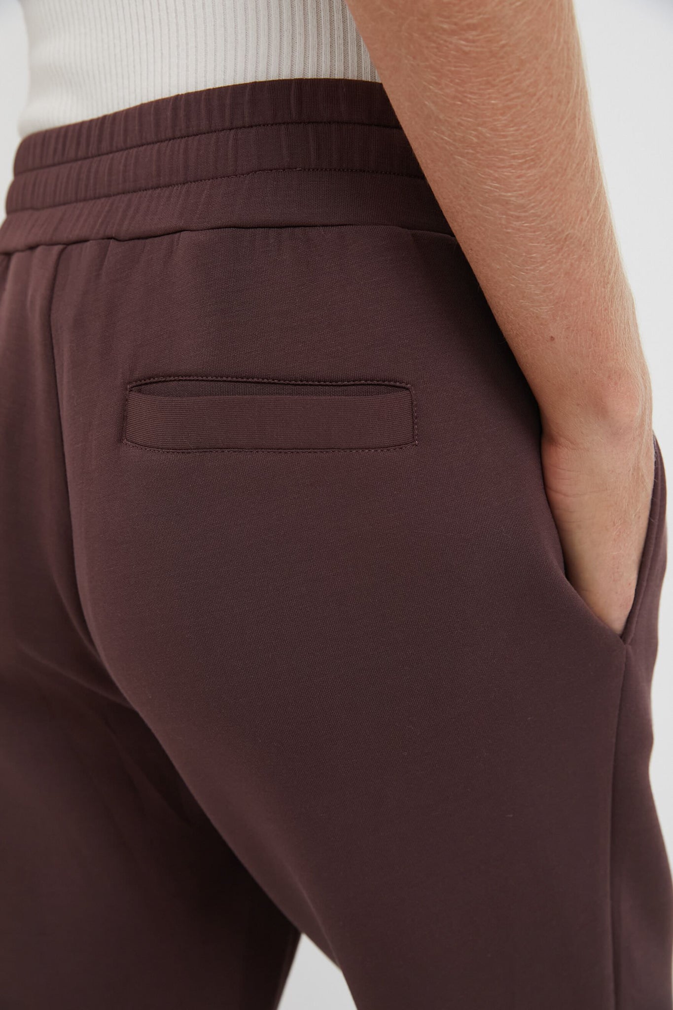 Deep Mahogany The Slim Pant 25-Beilave