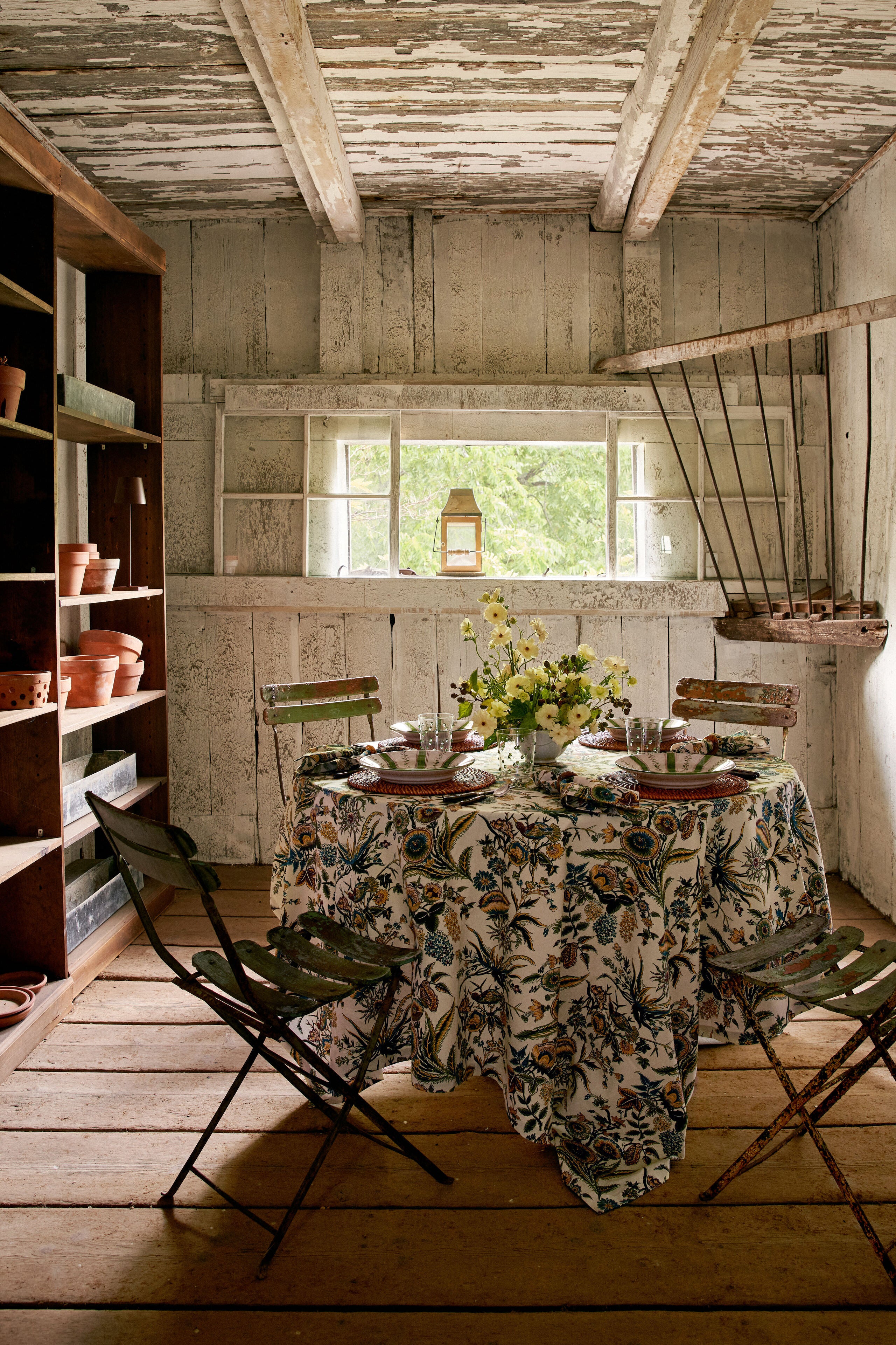 Sharp Floral Tablecloth-Beilave