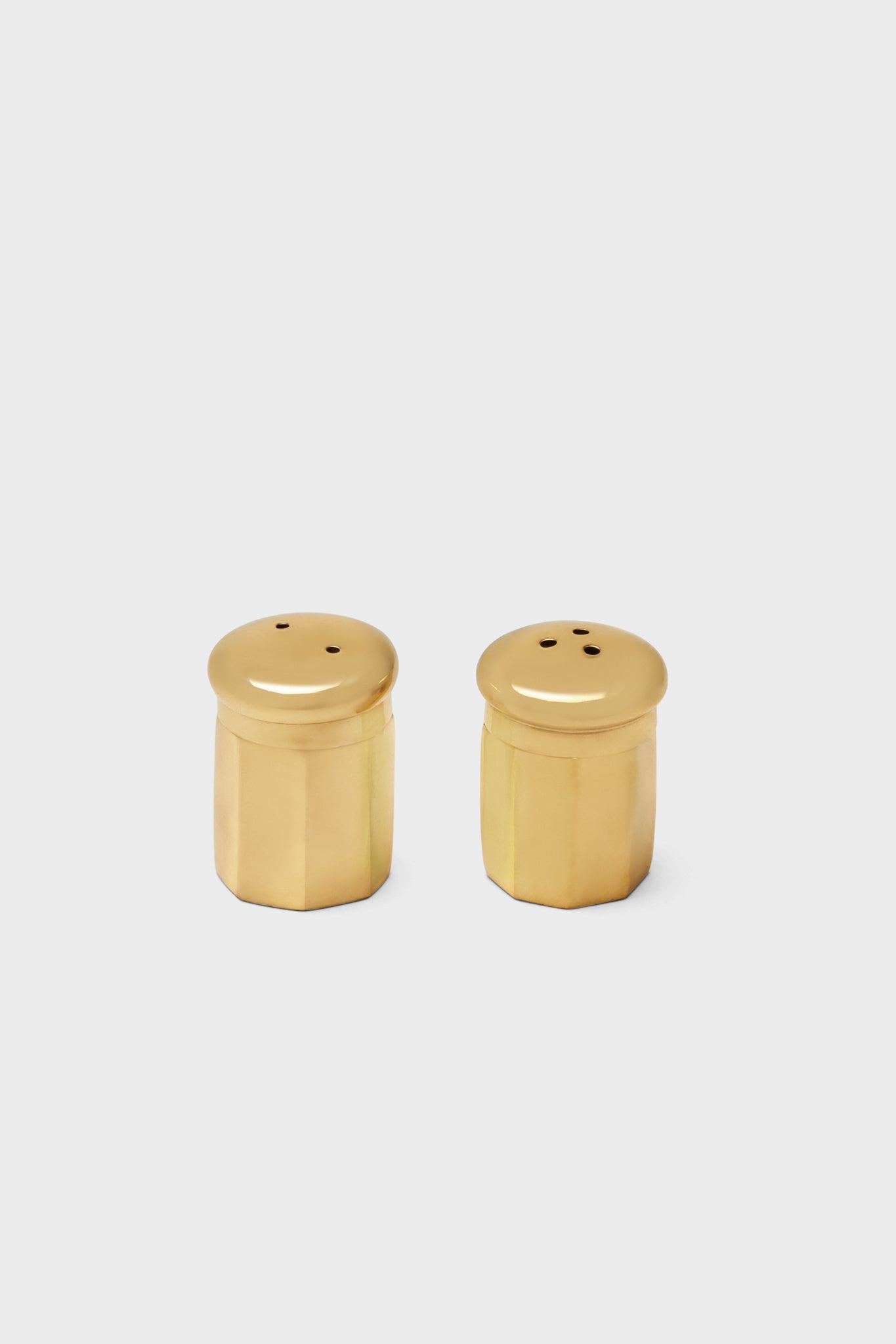 Gold Duke Mini Salt and Pepper Shakers-Beilave