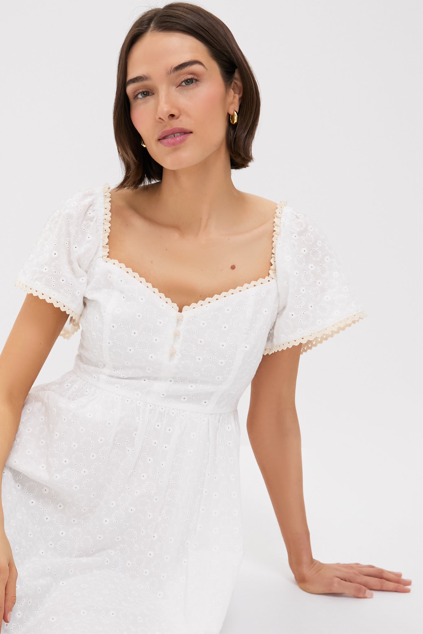 Dainty Eyelet Holley Dress-Beilave