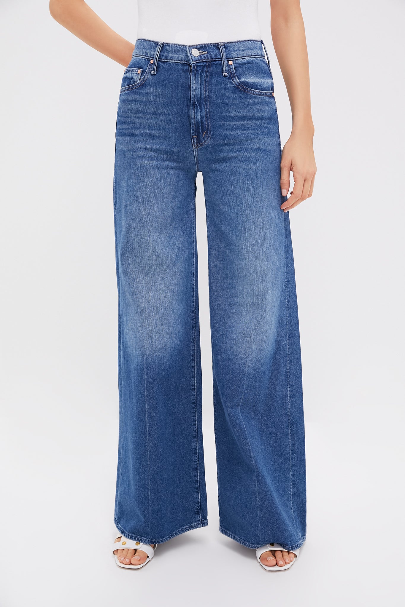 Rags to Riches The Undercover Sneak-Beilave