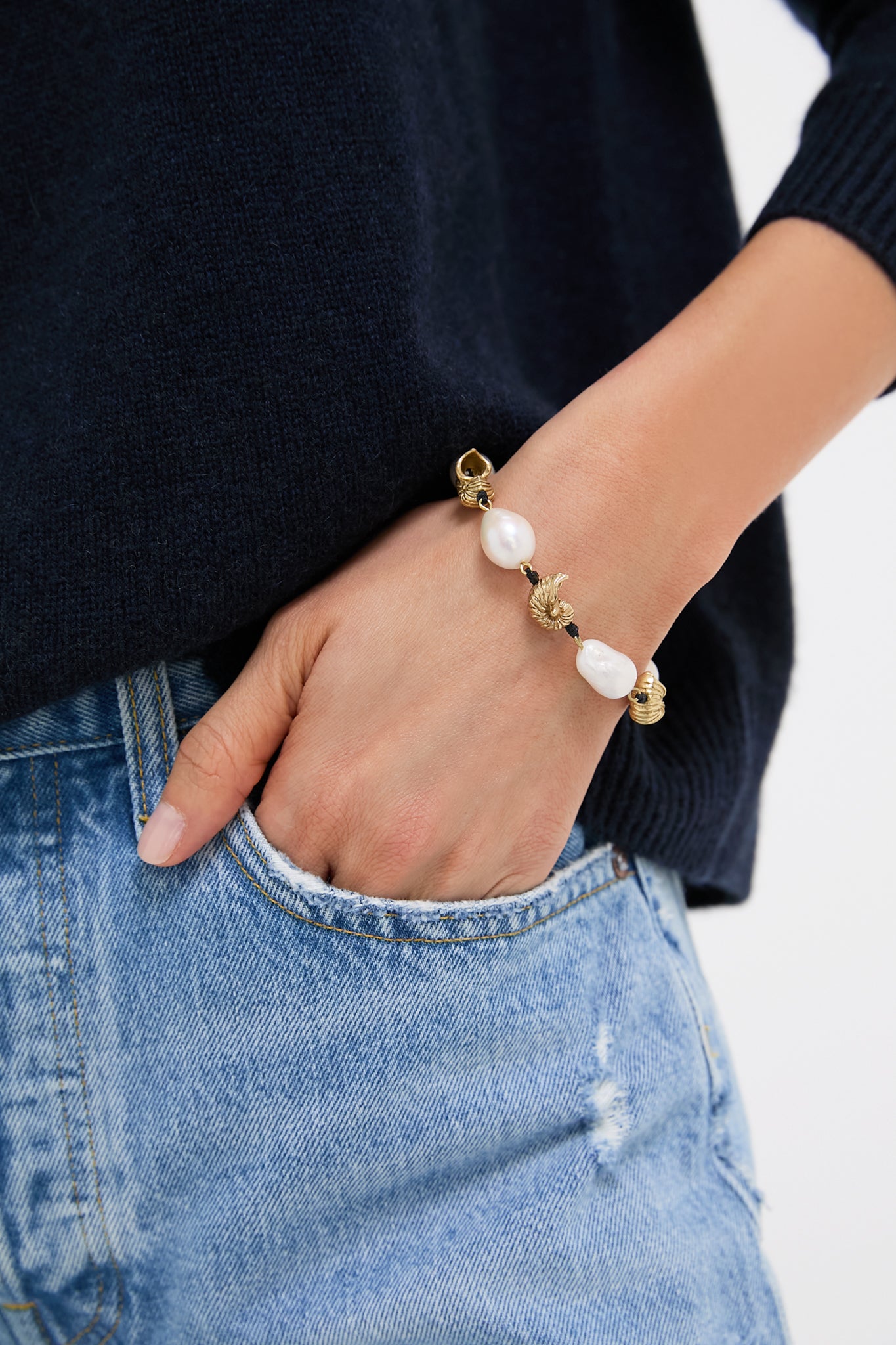 Gold Reverie Collector Pearl Bracelet-Beilave