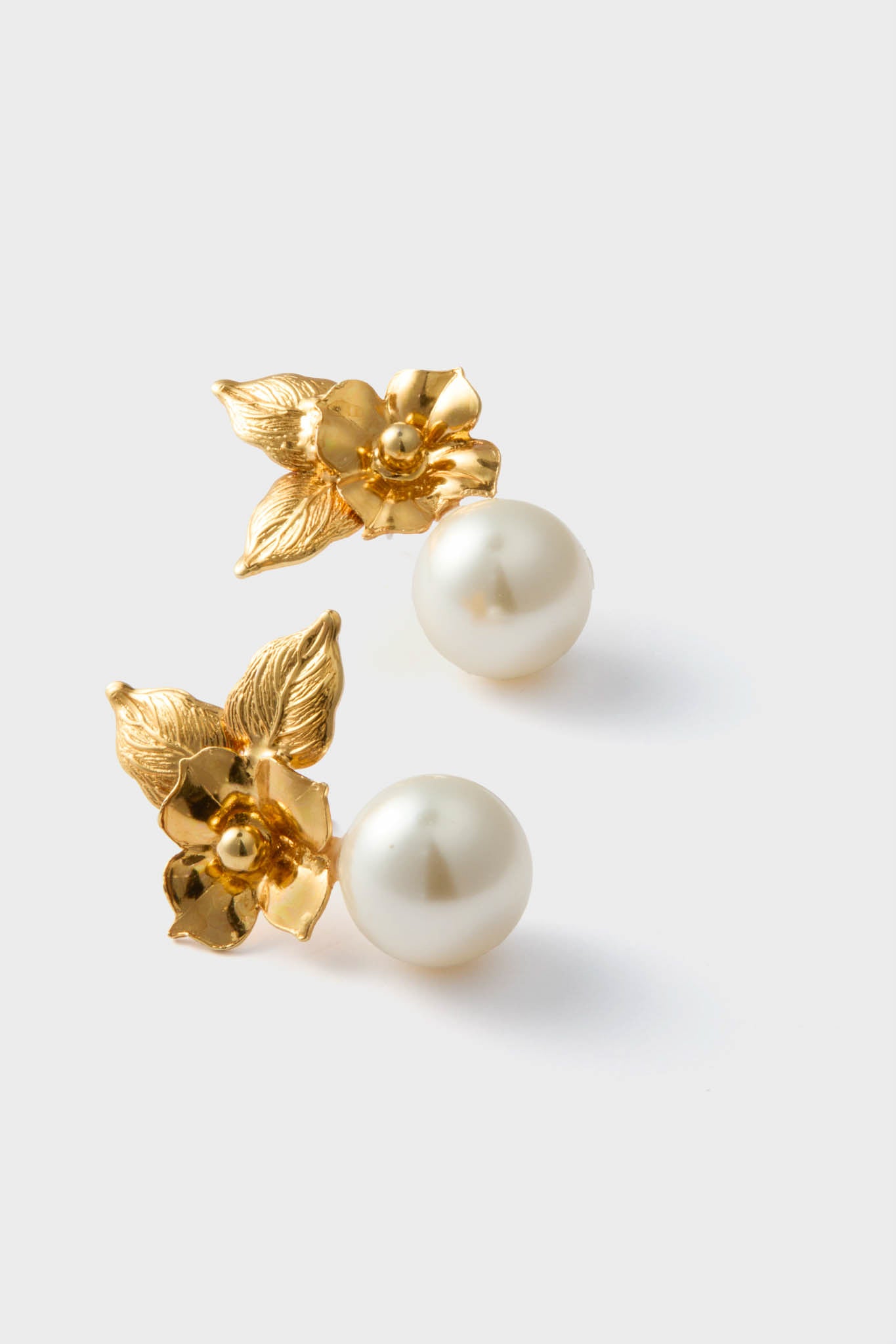 Gold Rici Earrings-Beilave