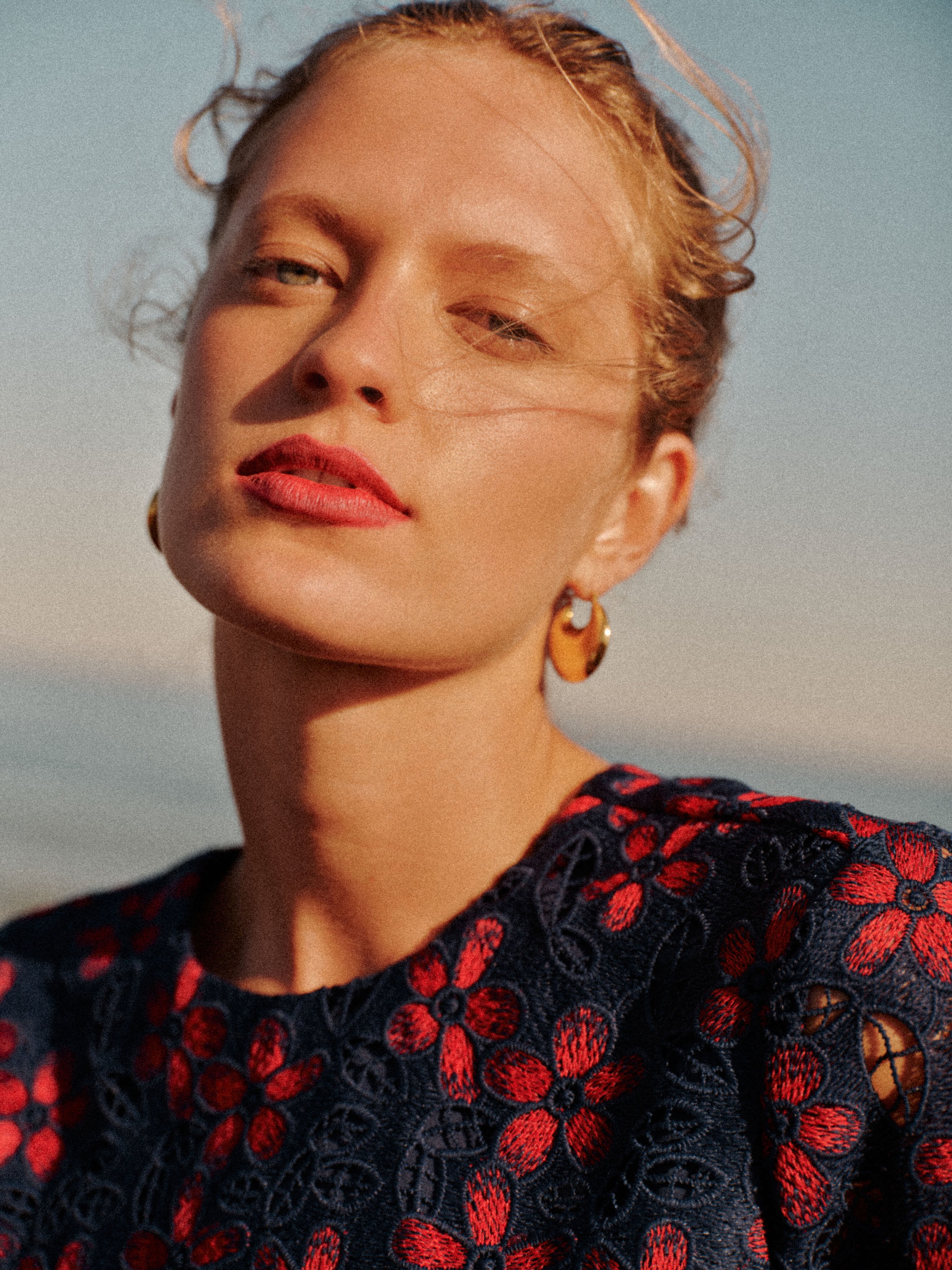 Gold Lara Earrings-Beilave