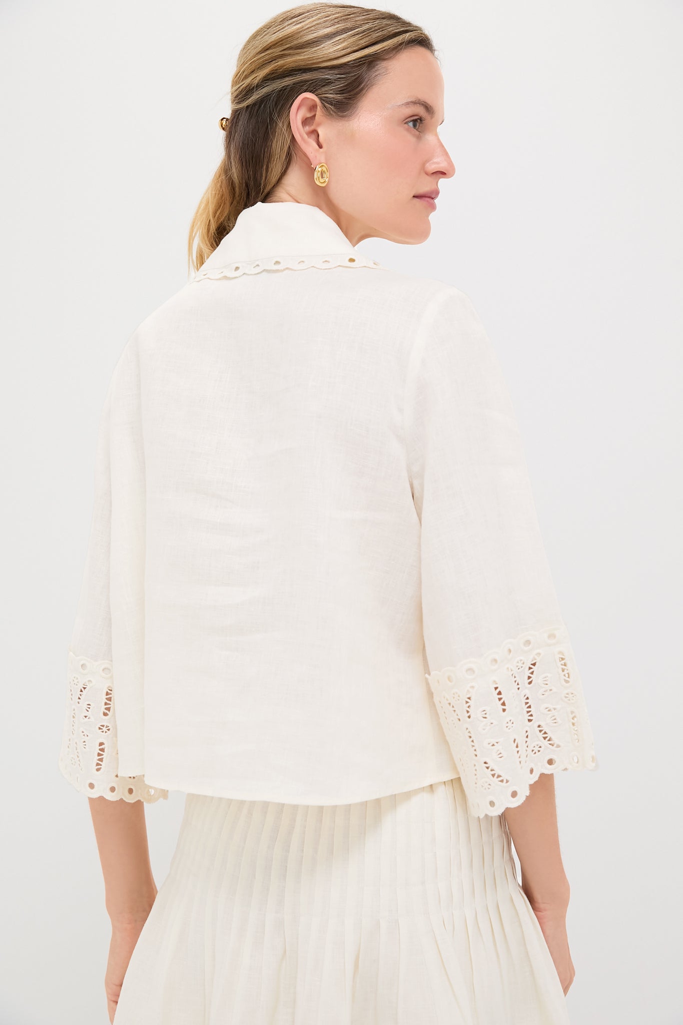 White Linen Eyelet Jones Blouse-Beilave